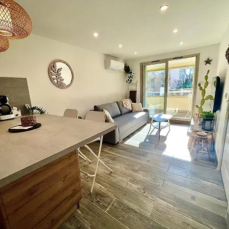 Neuf Avec Piscine Parking Privé /résidence Appartamento Sainte-Maxime