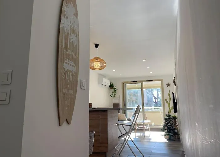 Perle Du Sud Avec Parking Prive, Piscine Ete Dans Calme Apartment