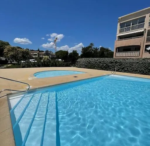 Apartment Perle Du Sud Avec Parking Prive, Piscine Ete Dans Calme *