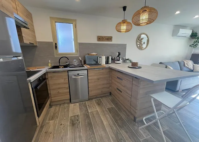 Apartment Perle Du Sud Avec Parking Prive, Piscine Ete Dans Calme