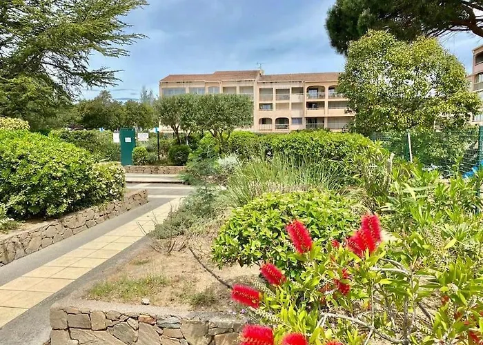 Perle Du Sud Avec Parking Prive, Piscine Ete Dans Calme Apartment