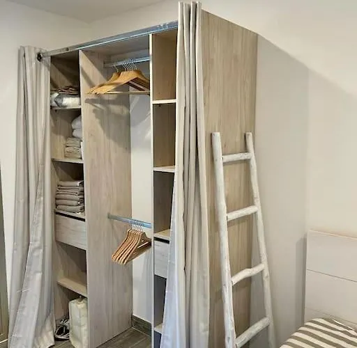 Perle Du Sud Avec Parking Prive, Piscine Ete Dans Calme Lejlighed *